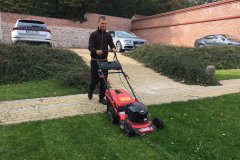 2019.10.11-Jesienne-prace-w-ogrodzie-seminaryjnym_04