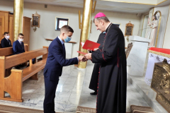 2020.09.19-Wreczenie-suscept-klerykom-Diecezja-Bielsko-Zywiecka_09