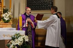 2021.12.15-Msza-srodowa-bp-Robert-Chrzaszcz_24