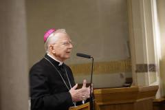 2023.11.15-Dialogi-z-ks.-arcybiskupem03