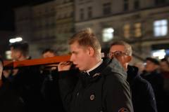 2025.04.02-XX-Rocznica-smierci-Jana-Pawla-II-i-Akademicka-Droga-Krzyzowa03